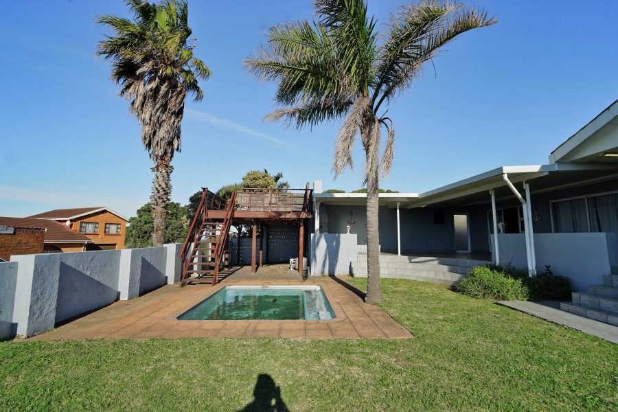 4 Bedroom Property for Sale in Kaysers Beach Eastern Cape